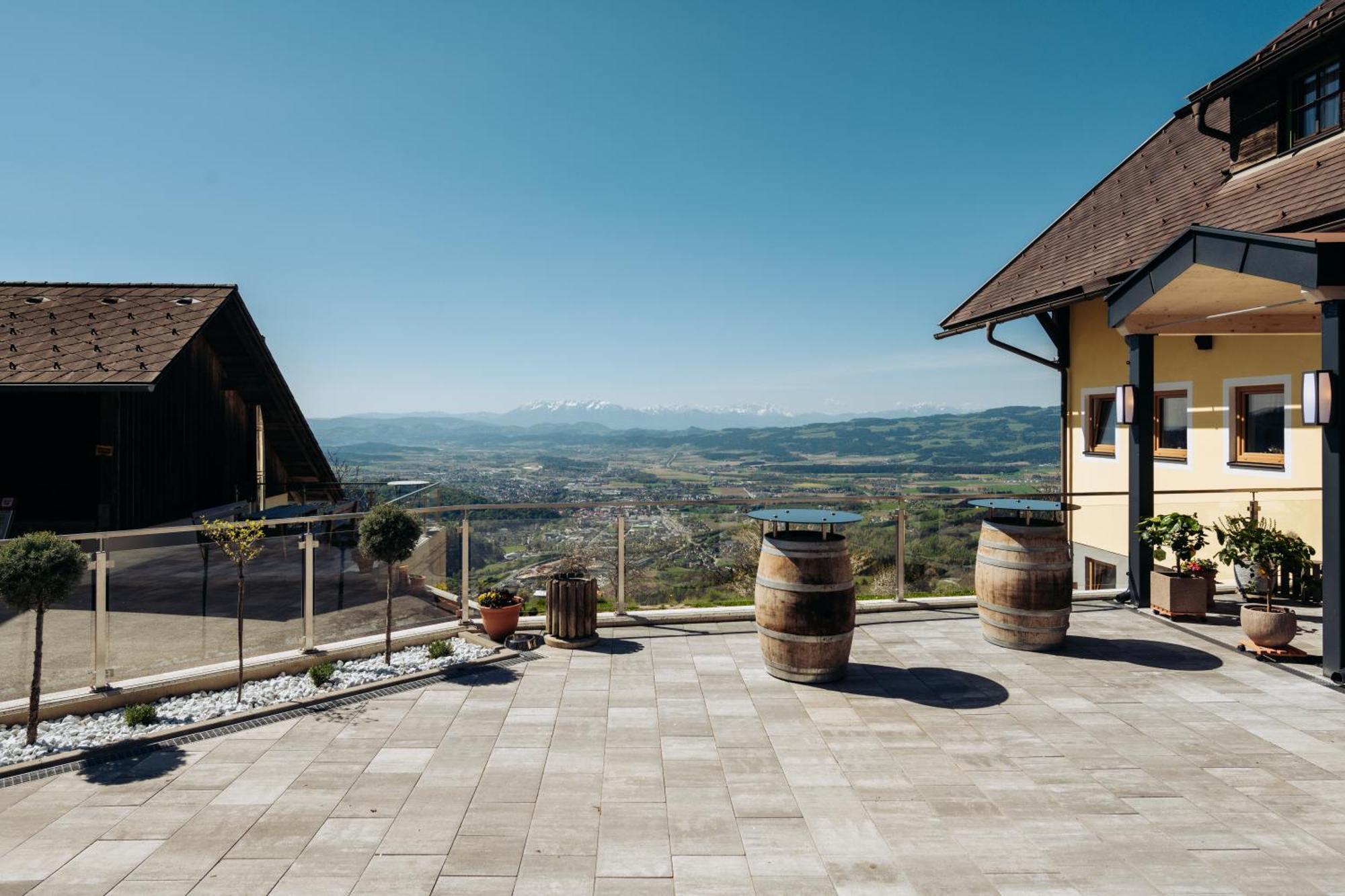 Inn Gasthof-pension Kleinhenner Vorderwolch