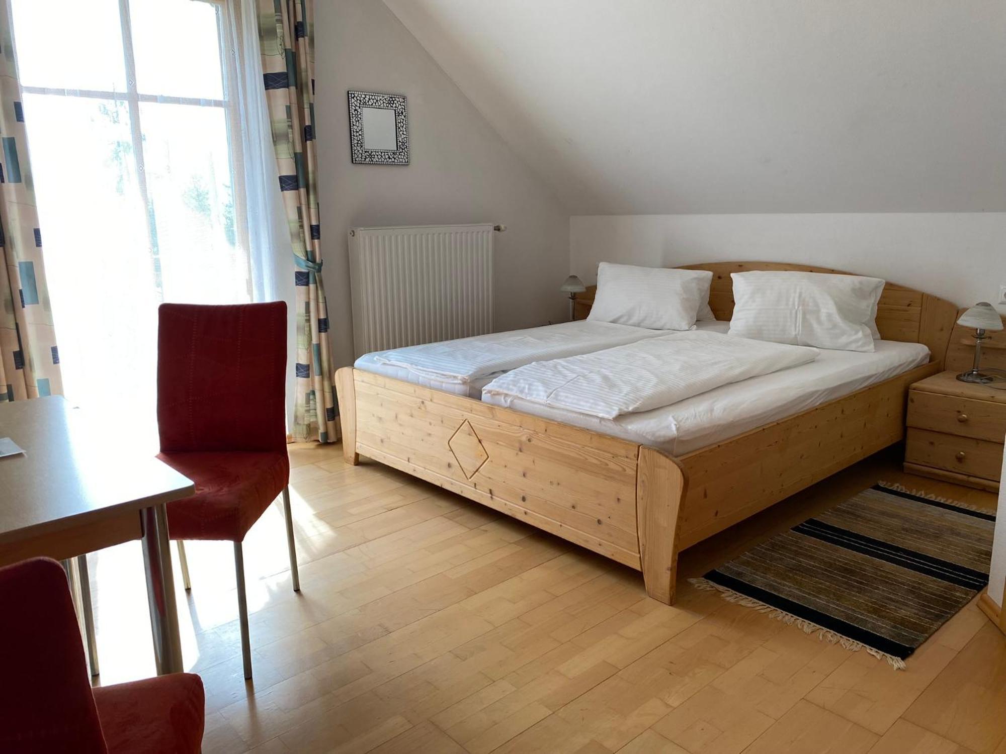 Inn Gasthof-pension Kleinhenner Vorderwolch