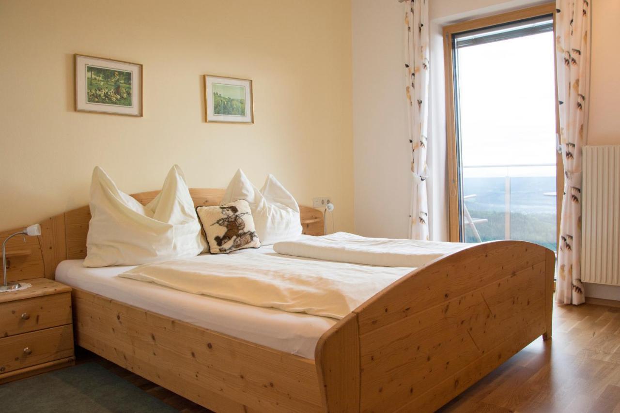 Inn Gasthof-pension Kleinhenner Vorderwolch