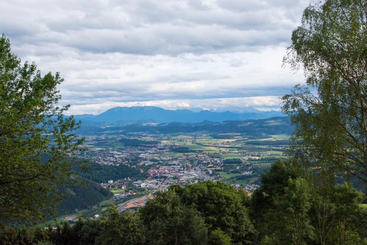 Gasthof-pension Kleinhenner Inn *